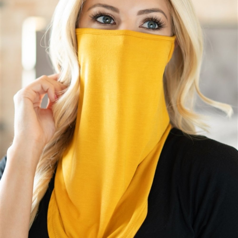 Pull up & down style face mask